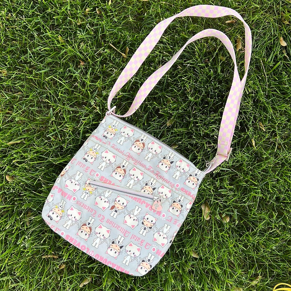 Harajuku Lovers A Fatal Attraction to Cuteness Crossbody
